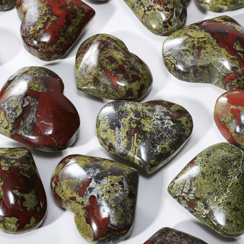 Coeur en Pierre de Sang | Lithothérapie Stéphanie